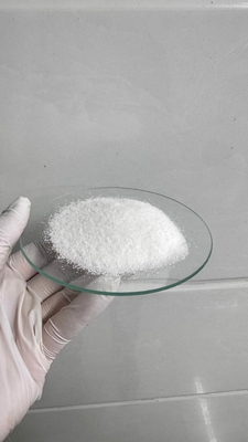 Polymère solide PAM pour le traitement de l'eau Le polymère ultime pour la purification des eaux usées