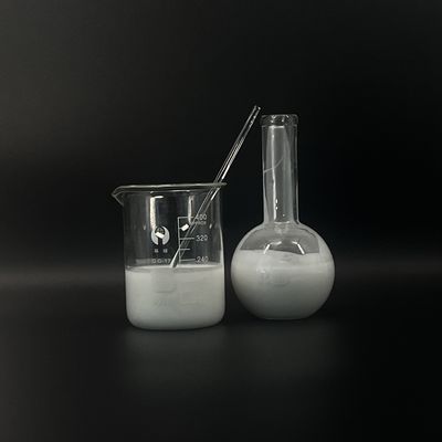 Agents déshumidificateurs de lait blanc facilement solubles Formule stable pour le traitement de l'eau