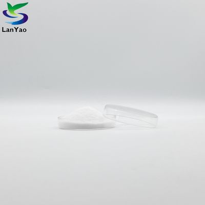 Polyacrylamide à faible valeur de pH pour le traitement de l'eau avec unité résiduelle minimale et composition stable