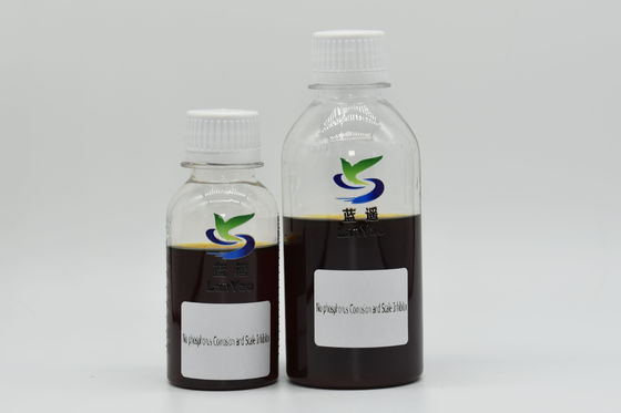 Inhibiteur de la corrosion et de l'écaillage pour les usines chimiques utilisant des agents de traitement des eaux en circulation