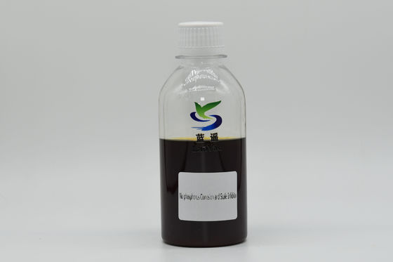 Inhibiteur de la corrosion et de l'écaillage pour les usines chimiques utilisant des agents de traitement des eaux en circulation