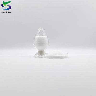 Polymère de traitement de l'eau PAM cationique à charge ionique anionique et à densité de masse de 0,8-1,0 G/cm3